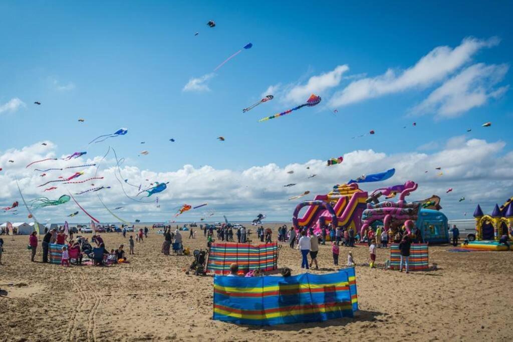 2 Bed Sleeps 6 Beach Retreat St Annes On Sea Villa Lytham St. Annes Eksteriør bilde