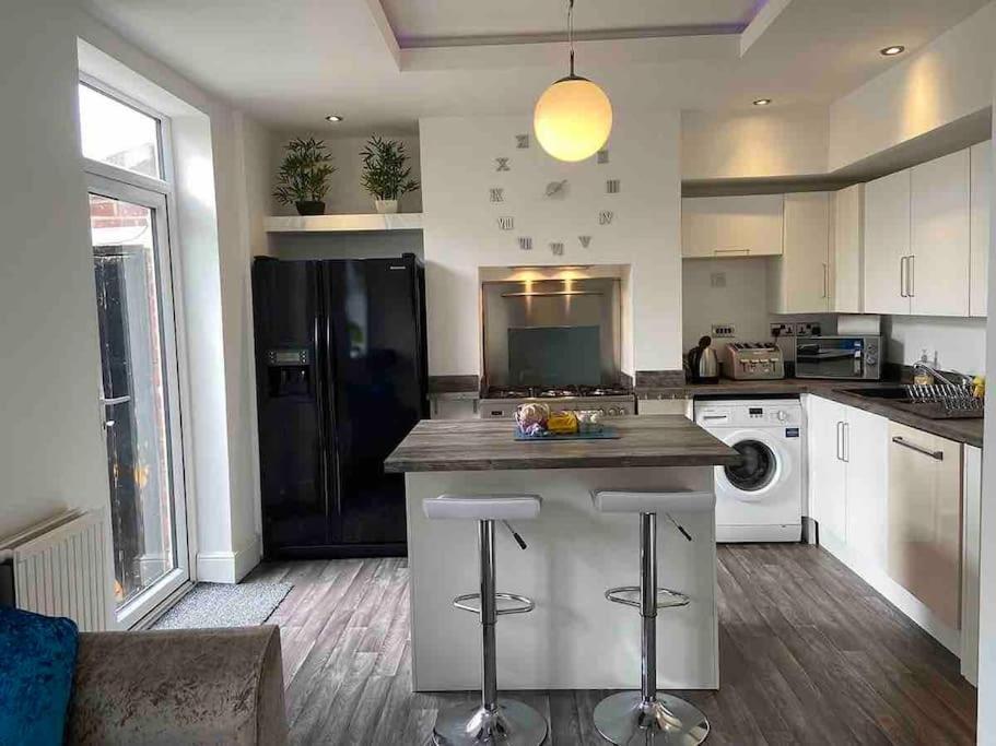 2 Bed Sleeps 6 Beach Retreat St Annes On Sea Villa Lytham St. Annes Eksteriør bilde