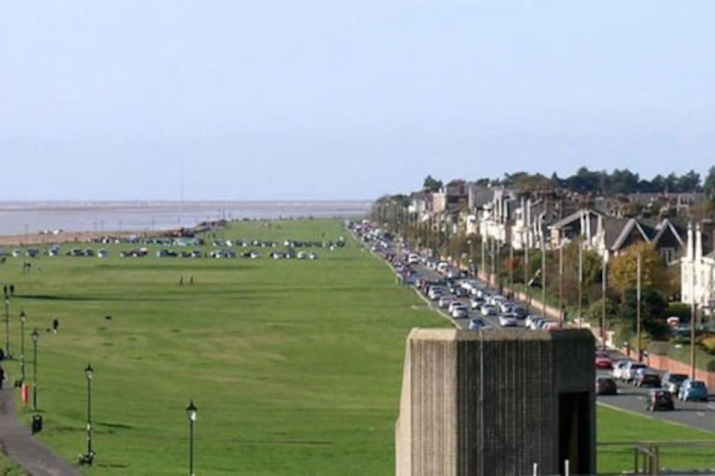 2 Bed Sleeps 6 Beach Retreat St Annes On Sea Villa Lytham St. Annes Eksteriør bilde